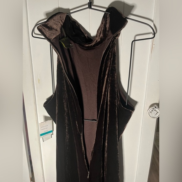 Taylor Dresses Halter Side Slit Chocolate Brown Velvet Gown - Picture 13 of 13